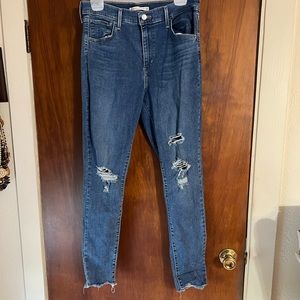 Women’s Levi 720 high rise super skinny